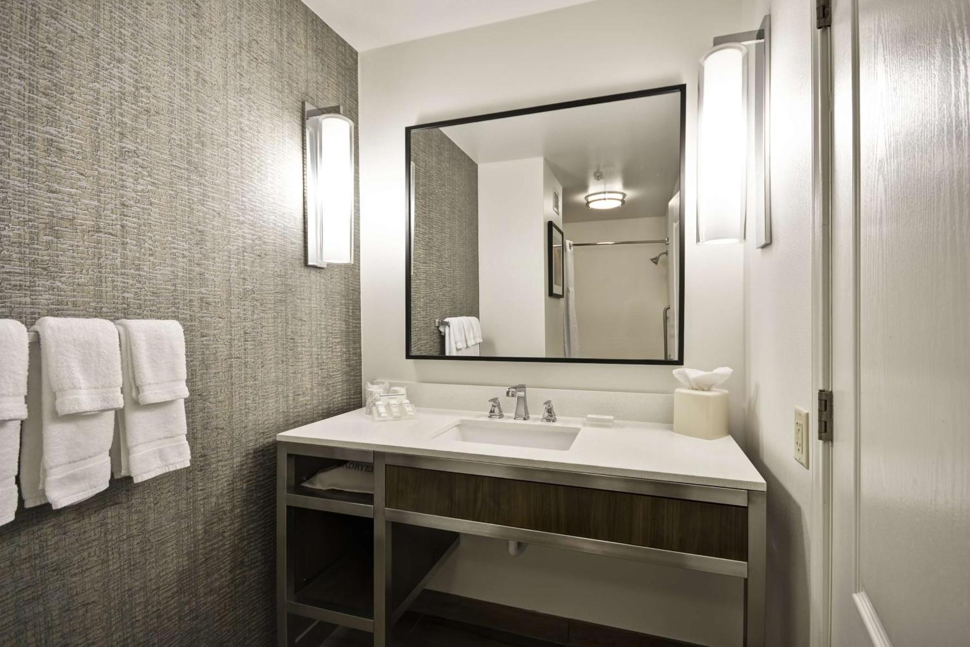 Hilton Garden Inn Austin Round Rock Exterior photo