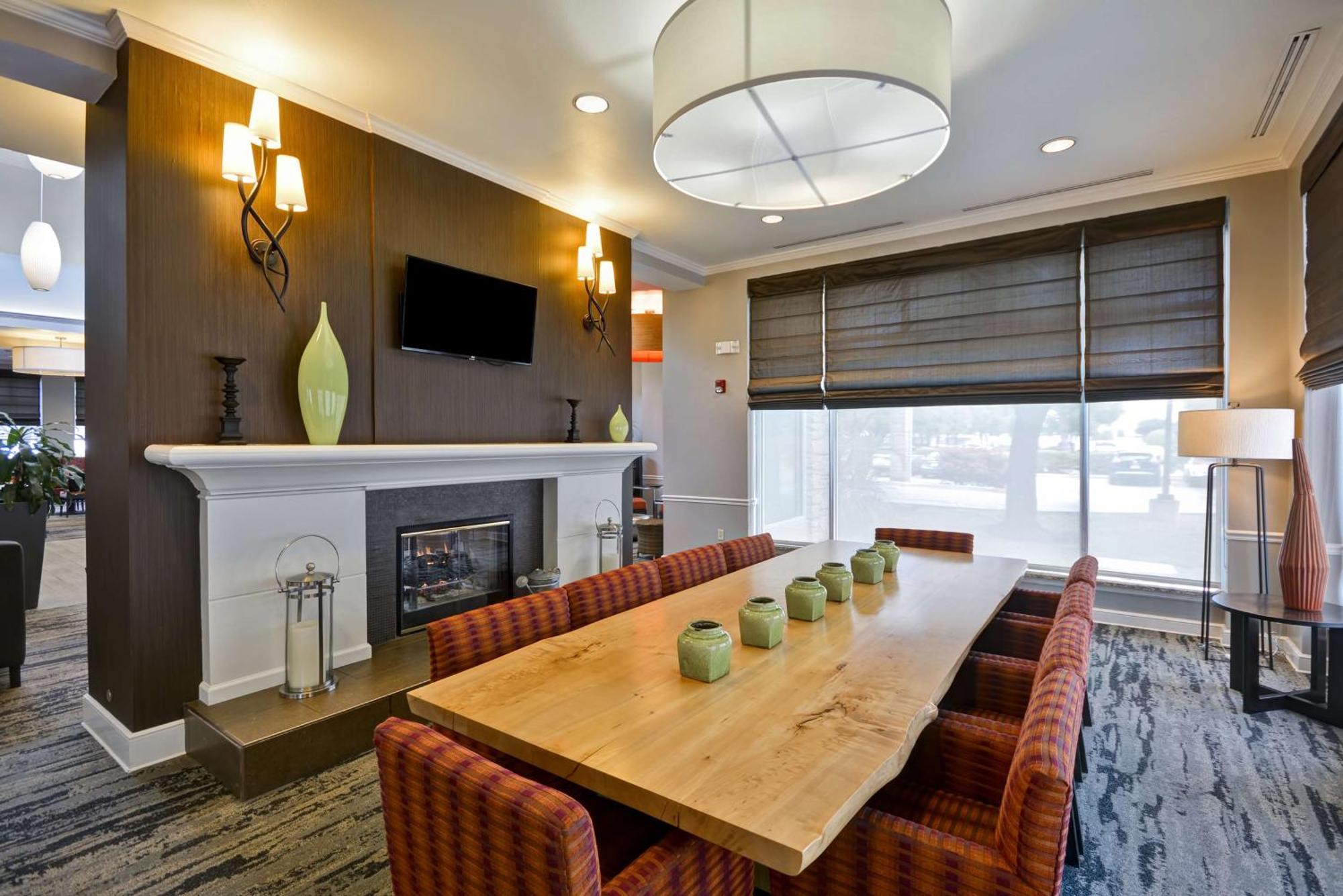 Hilton Garden Inn Austin Round Rock Exterior photo